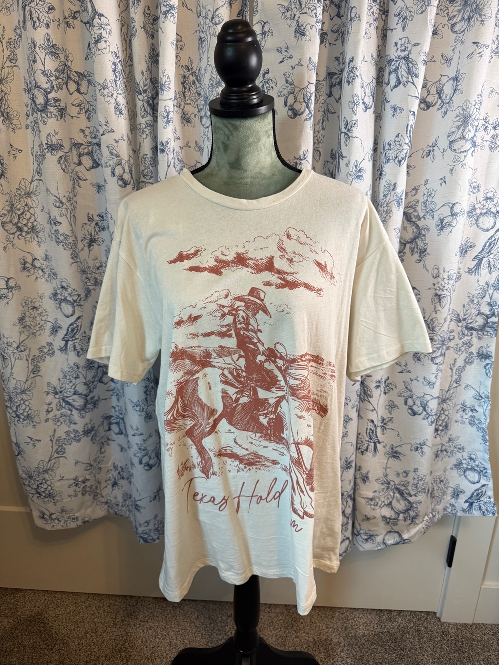 Cream Short-Sleeve Graphic Tee with Rust Western Print